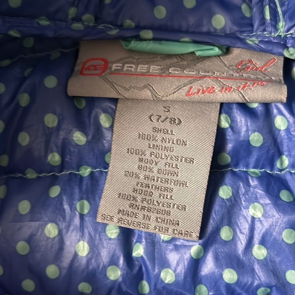 Small hole in back, otherwise good condition - Picture 2 of 3